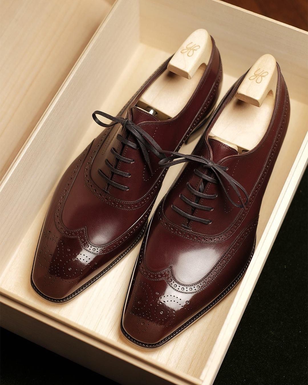 Baroque Handcrafted Genuine Leather Lace-Up Dress Shoes